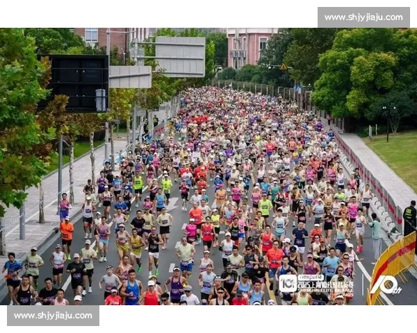 贾俄仁加获季军，上海 10 公里精英赛十周年开跑